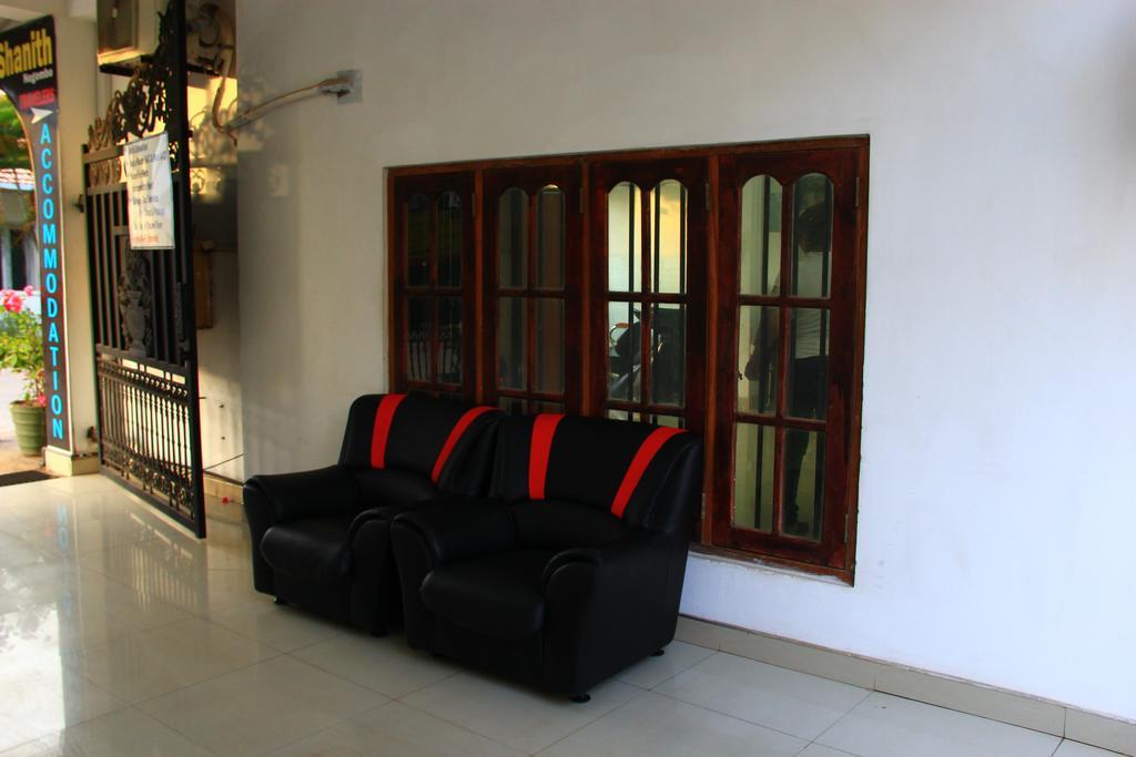 Shanith Guesthouse Негомбо Екстер'єр фото