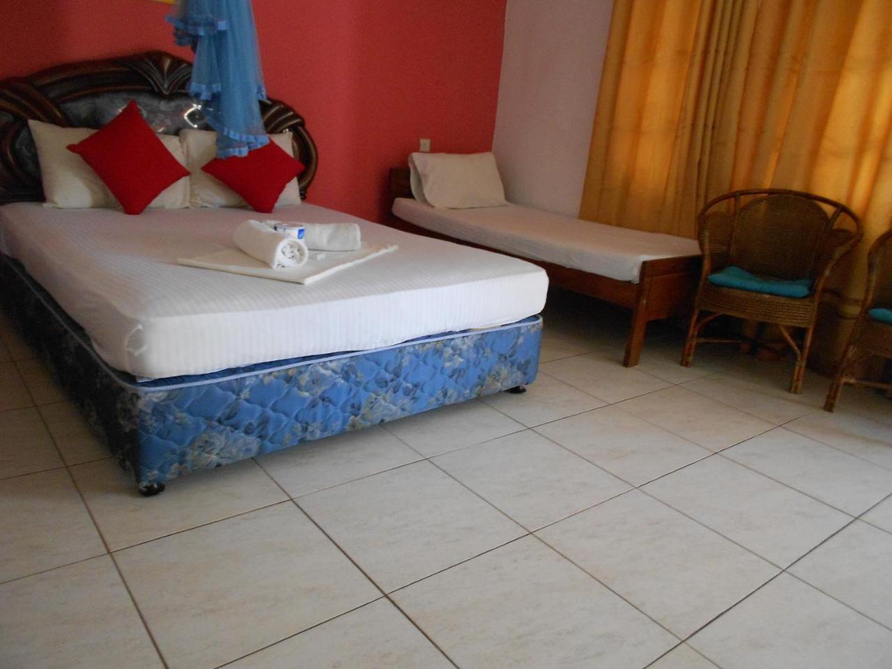 Shanith Guesthouse Негомбо Екстер'єр фото